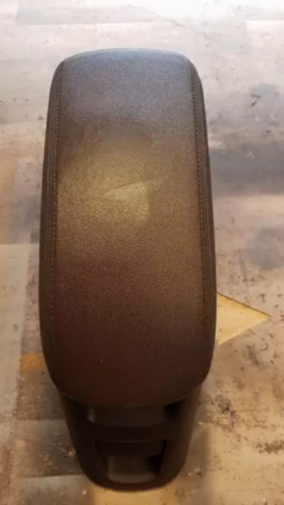 Leder/Kunstlederreparatur – nachher